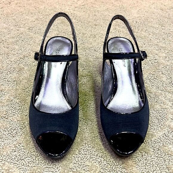 Liz Claiborne Women’s 6.5 Mary Jane Style Black 2” Heels with Front Buckles - Picture 11 of 16